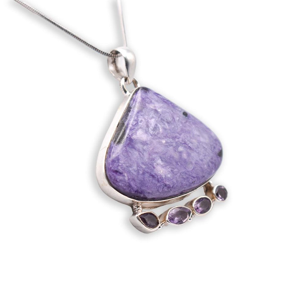 Silver heart shaped Chariot Pendant with chain