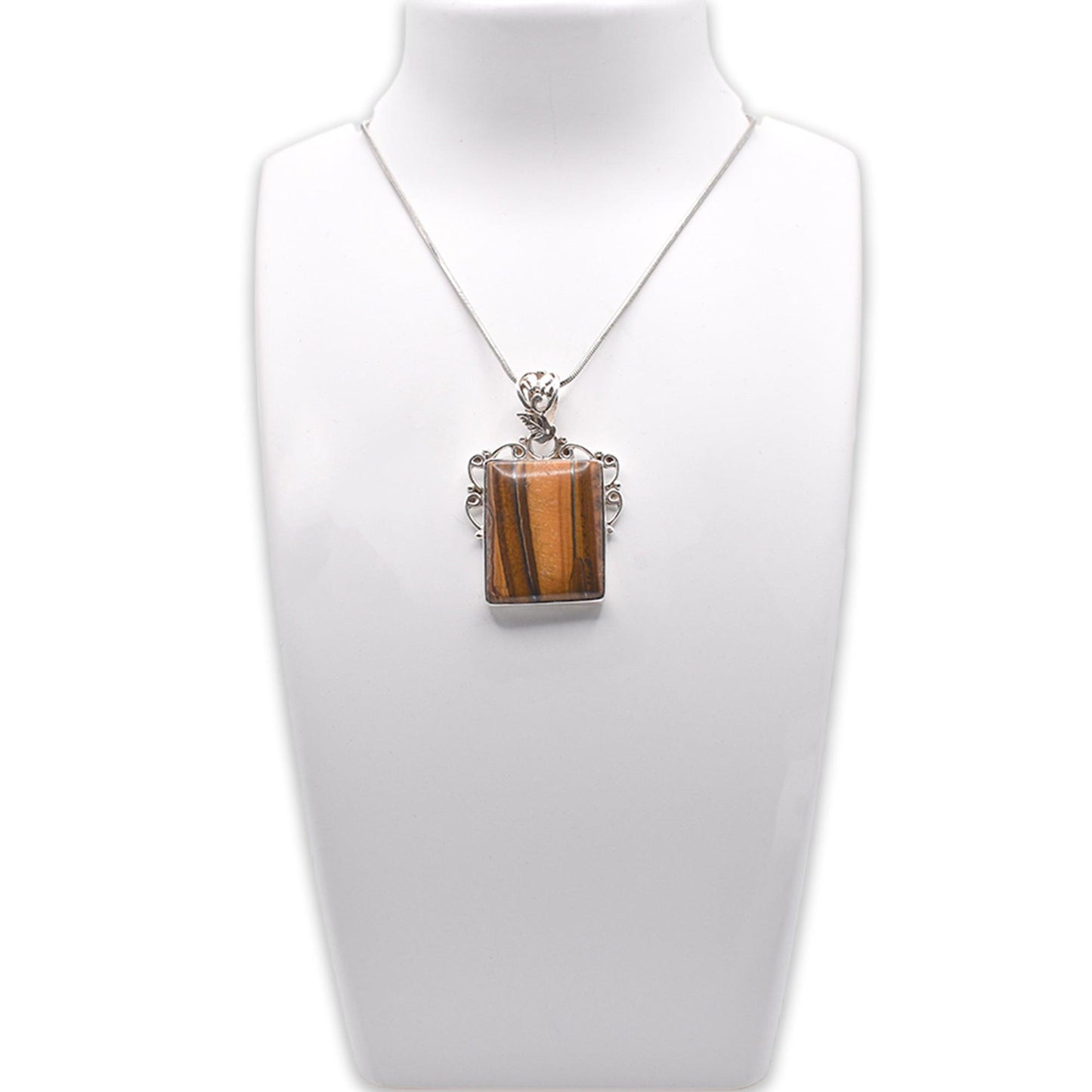 Hanging 925 sterling Silver tiger eye rhombus shaped Pendant on jewelry display