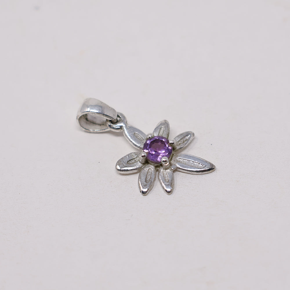 Amethsyt Flower Silver Pendant
